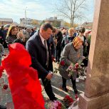 Владислав Фролов принял участие в открытии памятника погибшим участникам СВО