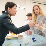 «Женское движение Единой России» запустило новый поток курсов сестринского дела для жён участников СВО