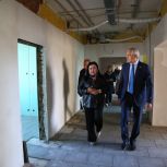 Леонид Огуль посетил медицинские учреждения Володарского района