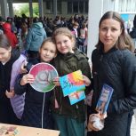 Анастасия Дементьева приняла участие в благотворительной ярмарке