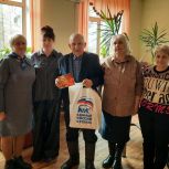 Беловские единороссы поздравили сотрудников сельхозпредприятия с наступающим праздником