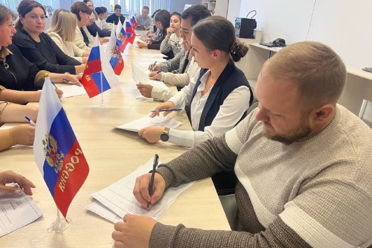 Школьники и студенты Саратовской области принимают участие в Агродиктанте