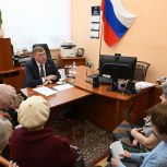 Секретарь донского отделения «Единой России» Александр Ищенко провел прием граждан