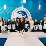 На предпраздничный завтрак в Штаб общественной поддержки “Единой России” пригласили молодых педагогов