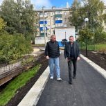 В Липецке единороссы проверили благоустройство общественных пространств в рамках народной программы