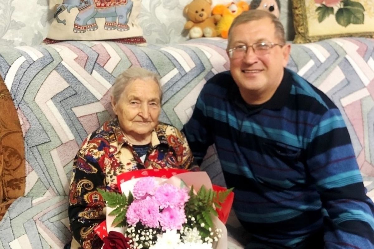 Жительница Котласского округа Лидия Александровна Чеснокова отметила 90-летний юбилей