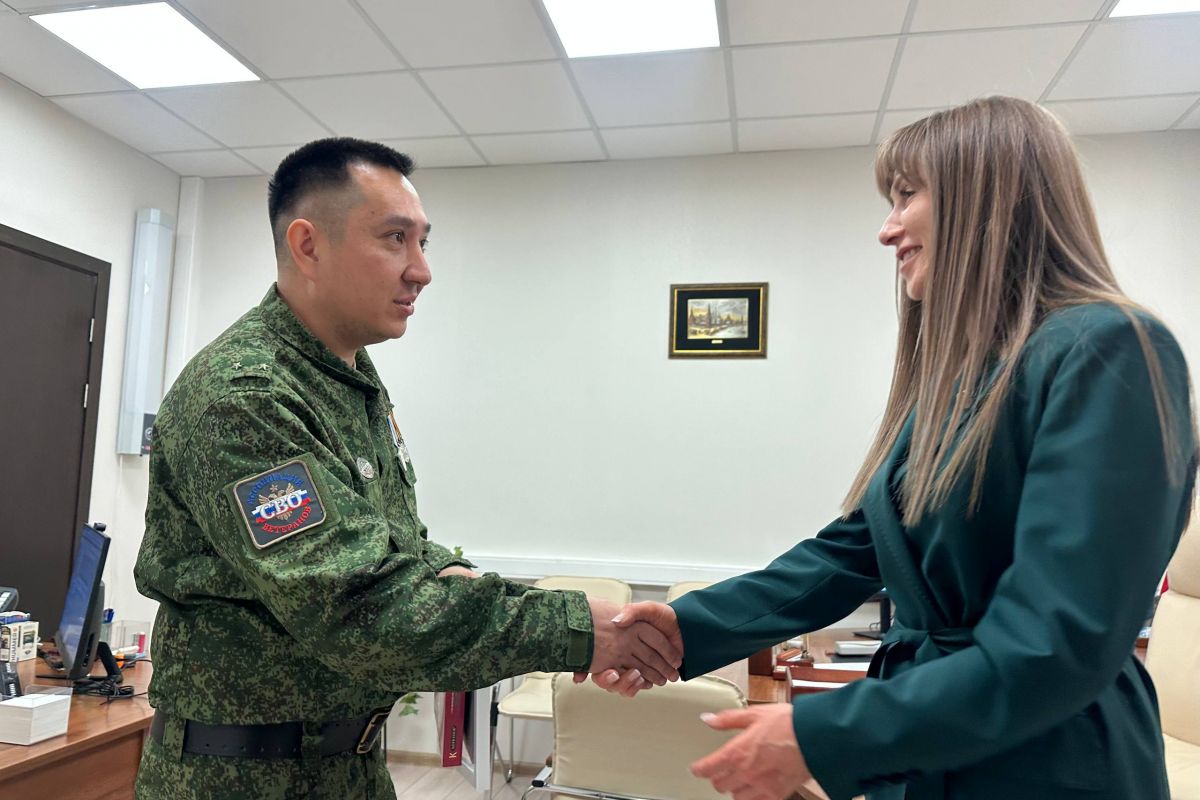 Лариса Картавцева провела прием по вопросам поддержки участников СВО