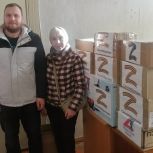 Волонтёры «Единой России» передали очередную партию посылок для омских бойцов СВО