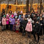 В Тюмени «Единая Россия» организовала для детей участников СВО встречу с альпаками