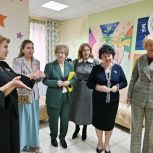 Женщины-депутаты объединения «Мәрхәмәт — Милосердие» провели выездное заседание в казанском лицее №35 «Галактика»