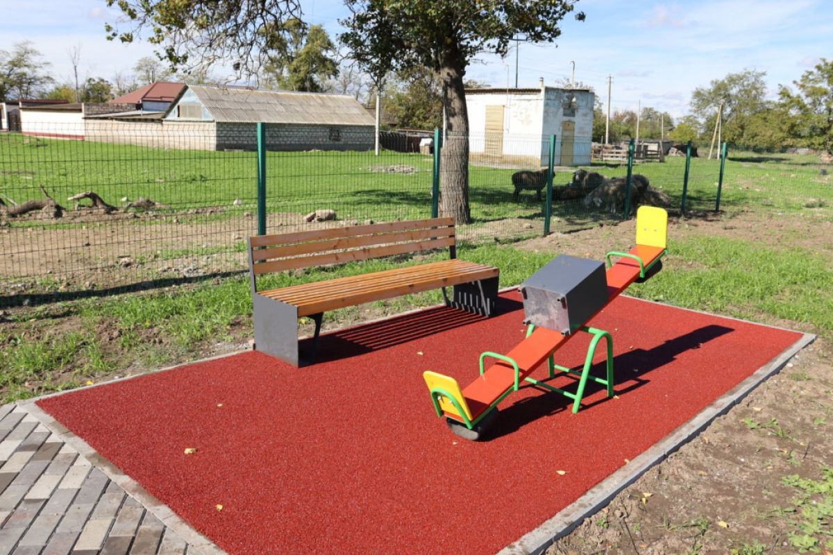 Завершено благоустройство новых скверов в Прохладненском районе