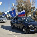 «Единая Россия» в Марий Эл провела праздничный автопробег в честь дня рождения Президента России Владимира Путина