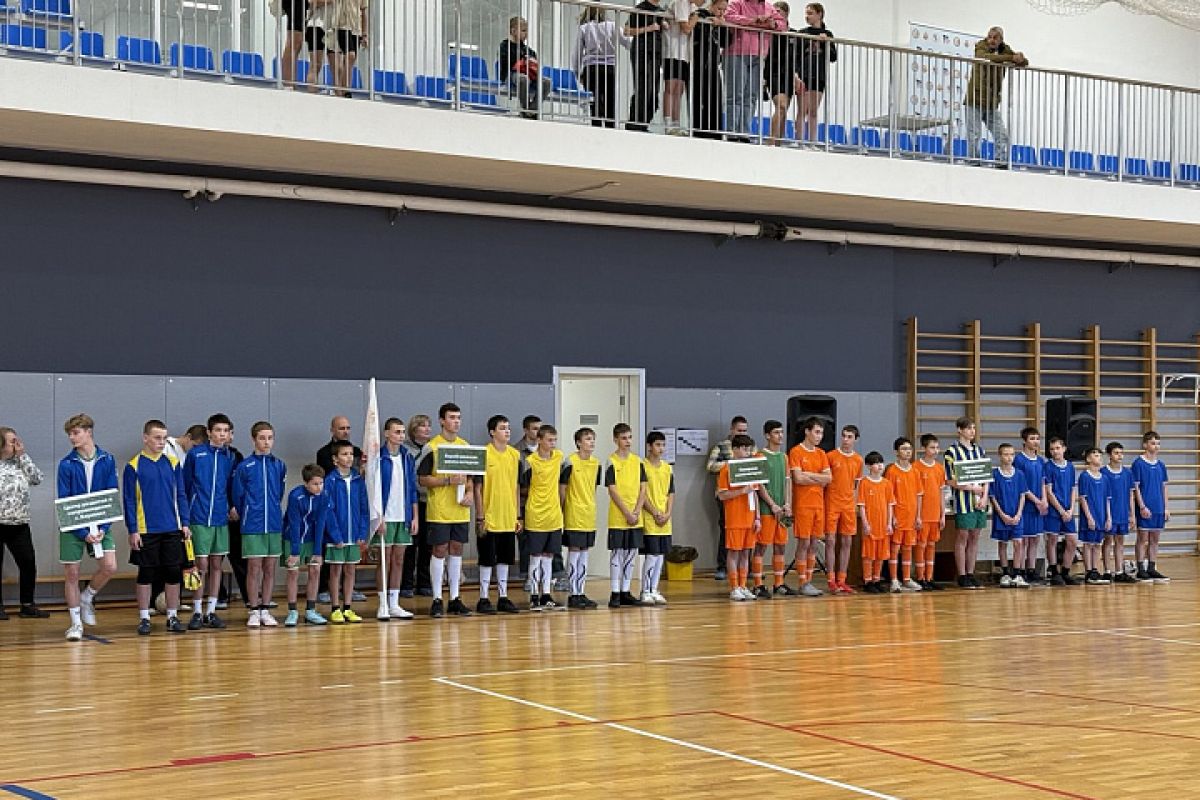 Ольга Слюсарева приняла участие в открытии турнира по мини-футболу