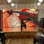 При участии «Единой России» детская школа искусств в Сусумане Магаданской области получила новое оборудование и музыкальные инструменты