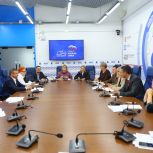 В Волгоградской области партийный проект «Крепкая семья» реализует социально значимые инициативы совместно с молодежью