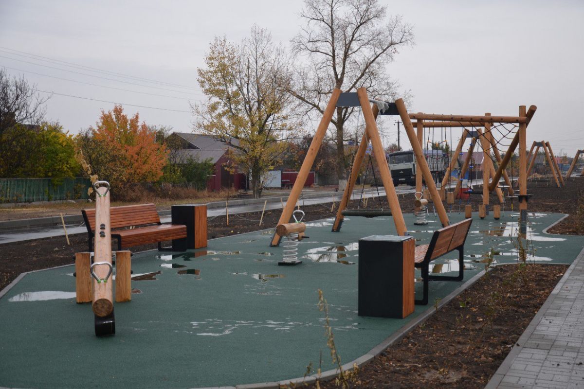 «Партийный десант» «Единой России» провел мониторинг объектов народной программы в Боковском районе