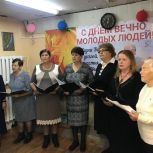 Первичка «Единой России» организовала в Иркутске праздник для пожилых жителей микрорайона Солнечный