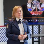 Искра смелости: самарские школьники узнали, как обычные люди становятся героями-пожарными