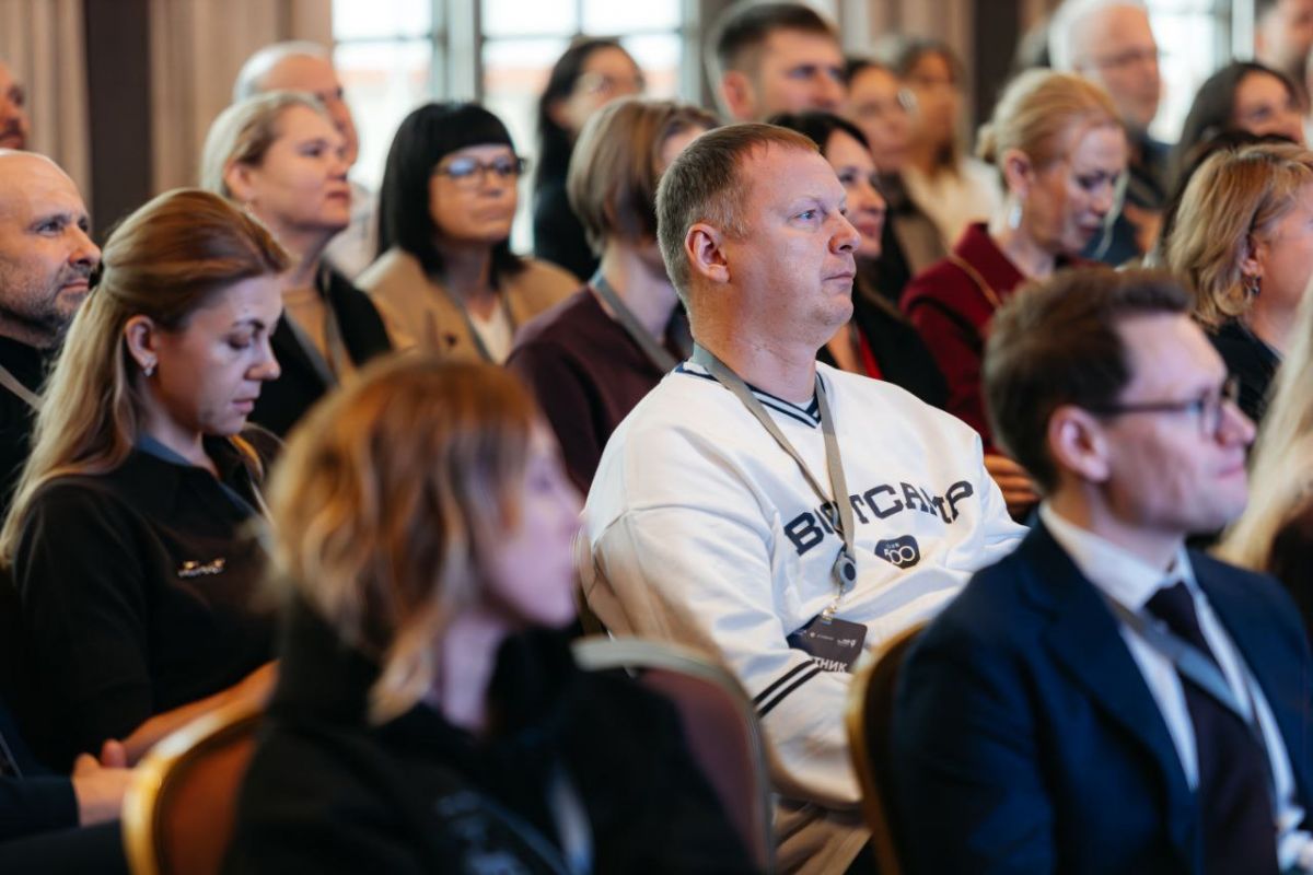 О внедрении искусственного интеллекта в бизнес говорили в Пскове на неделе креативной экономики