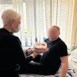 Активистки «Женского движения Единой России» востока Москвы навестили раненых участников СВО