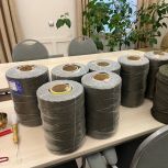 Единороссы обеспечили петербургских волонтеров материалом для плетения антидроновых штор