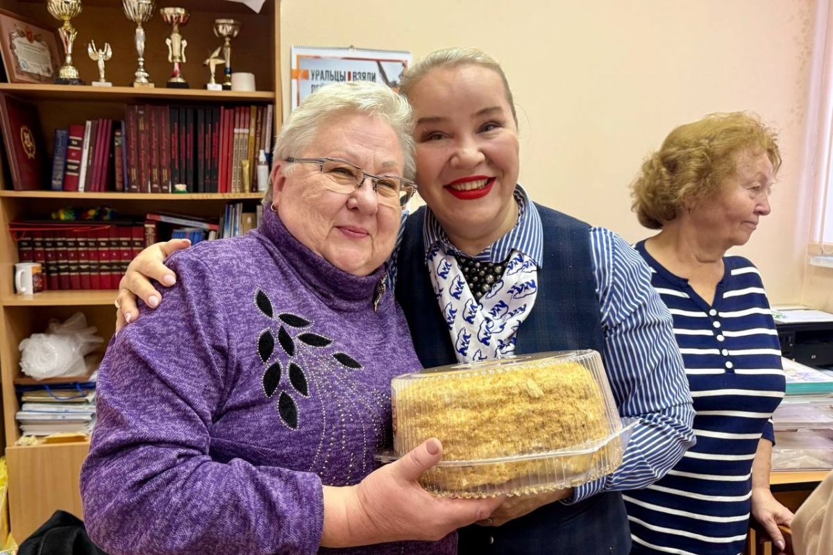 Ленинские партийцы поблагодарили активистов Совета ветеранов за активную гражданскую позицию