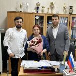 Депутаты Махачкалинского горсобрания от «Единой России» поздравили педагогов столичных школ