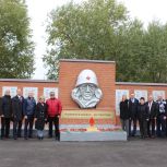 В селе Мордвиновка Увельского округа торжественно открыли благоустроенный сквер в рамках федерального партпроекта «Единой России» «Городская среда» и национального проекта «Инфраструктура для жизни»