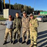 Денис Паслер пообщался с уральцами, доставляющими дополнительную помощь в зону СВО