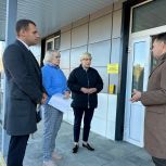 Тамара Фролова проконтролировала строительство Центра врача общей практики в селе Бокино