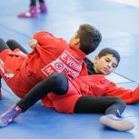 В Магаданской области при поддержке «Единой России» стартовали занятия по самбо