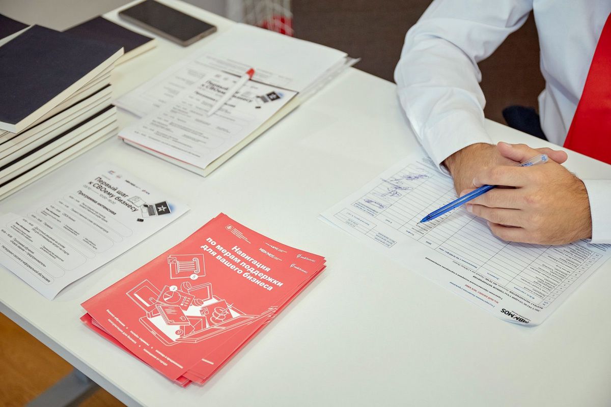 Импровизацияланған құралдардан жасалған секс-машина Порно секс мрлодожне дамашне