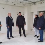 Школы, парки, хоккейные корты: «Единая Россия» оценила ход строительства и ремонта объектов народной программы