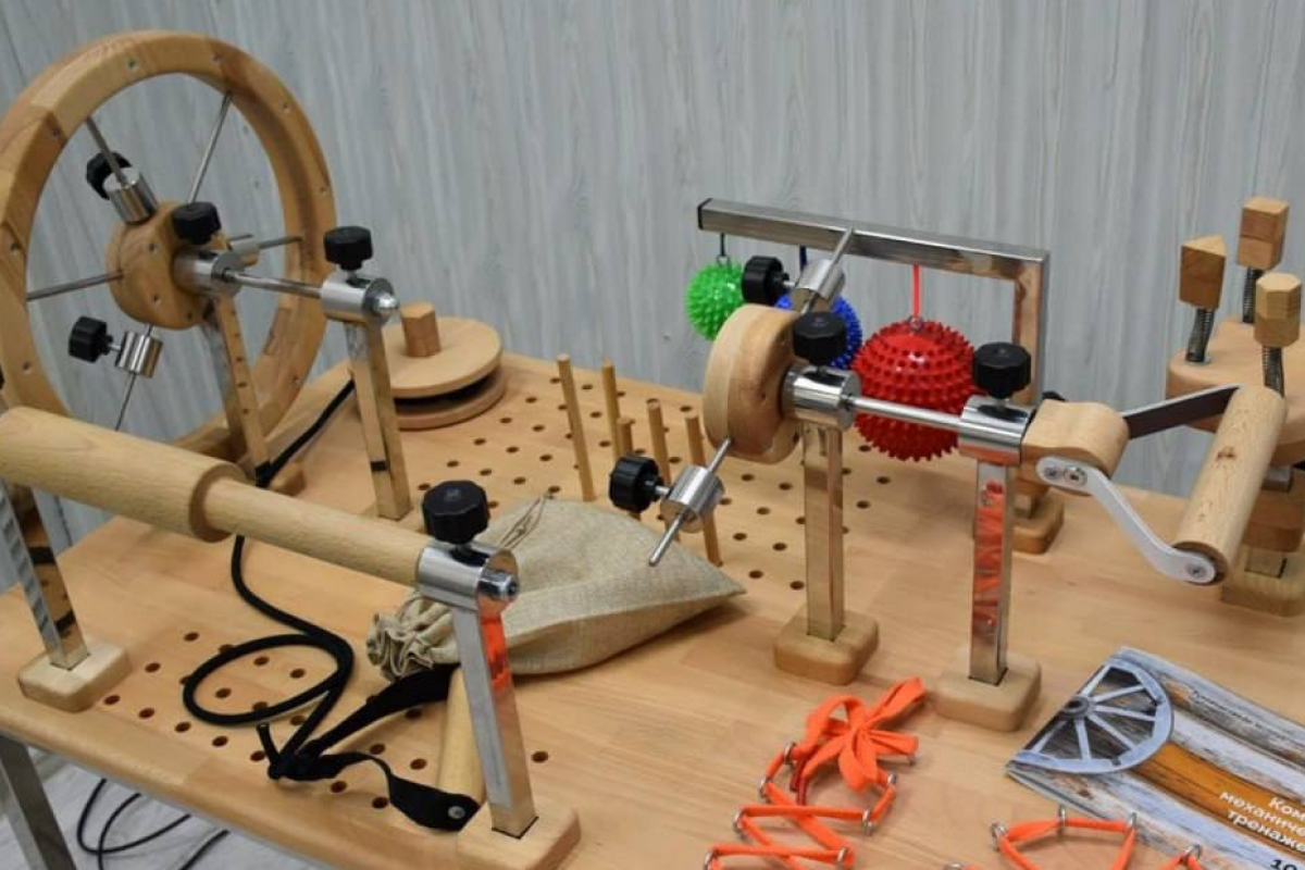 Поддерживаем старшее поколение: мобильные бригады и волонтеры в действии