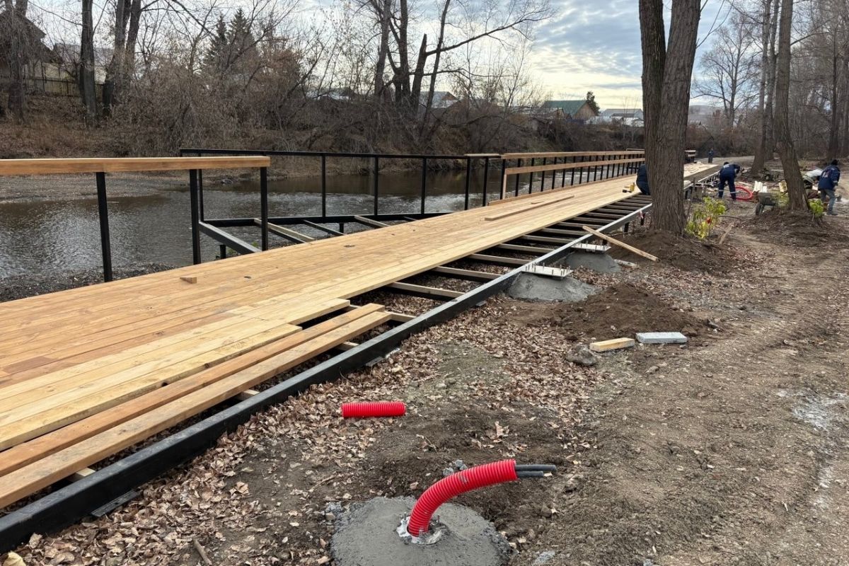 В Кувандыке продолжается благоустройство парка имени Федорова