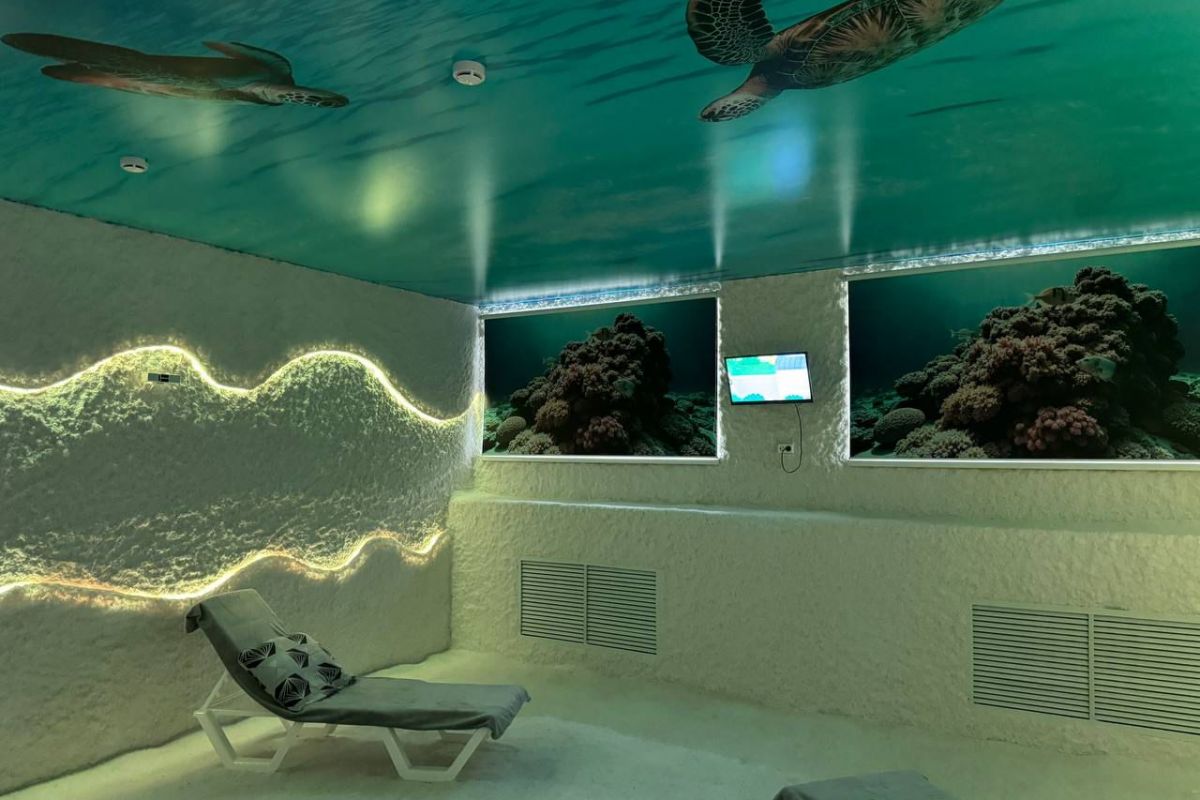 Евгений Шаповалов принял участие в открытии соляной комнаты в реабилитационном центре для детей-инвалидов