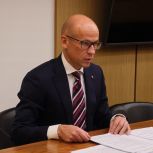 Дмитрий Чернышенко провел рабочую встречу с Александром Бречаловым