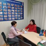 В штабе общественной поддержке «Единой России» прошла встреча руководителя общественной приемной губернатора в Аргаяшском округе Людмилы Митрофановой и исполнительного секретаря местного отделения Юлии Загидуллиной
