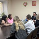 Нижнекамцы задали вопросы депутату