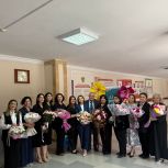 Единороссы поздравили педагогов в муниципалитетах с профессиональным праздником