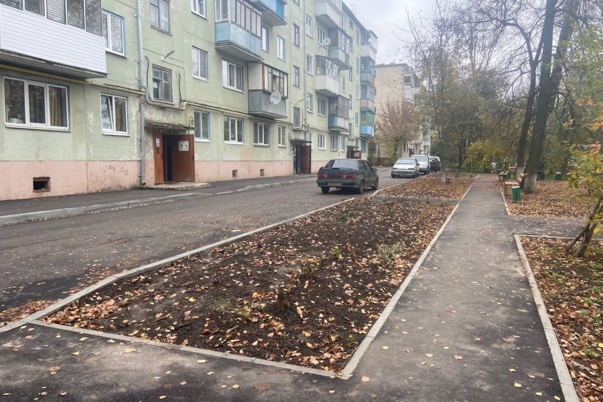 В Орле завершается сезон благоустройства дворовых территорий