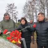 Память жителей сожженных деревень Псковщины почтили на мемориале в Ланевой Горе