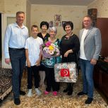 «Единая Россия» поздравила жительницу Изобильненского округа с 90-летием