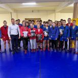 В Смоленске наградили лучших самбистов в рамках проекта «Единой России»