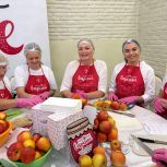 Анна Соломеина приняла участие в благотворительной акции «Мировое варенье» в Каменске-Уральском