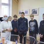 Как работает молокозавод: «Единая Россия» организовала профориентационную экскурсию для макеевских школьников