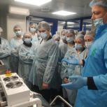 В Иркутске «Единая Россия» организовала экскурсию для школьников на фармацевтическое предприятие