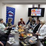 Ямальцы поздравляют сегодня старшее поколение с Днем пожилого человека