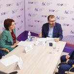 Александр Ведерников в Иркутске провёл приём участников СВО и членов их семей