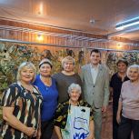 В рамках федерального партпроекта «Единой России» «Старшее поколение» партийцы Металлургического района поздравили волонтера с 88-летием